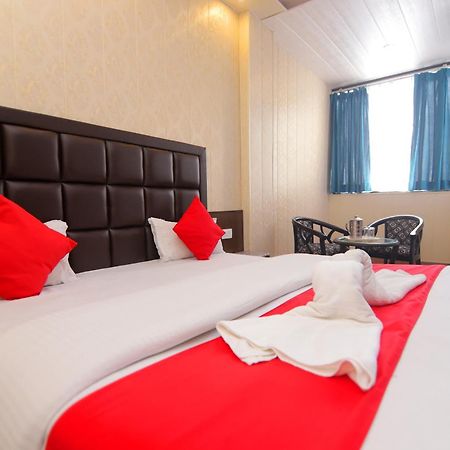 Hotel Sk International Risikés Kültér fotó